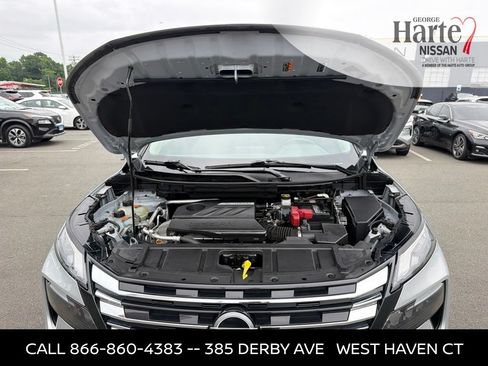 Certified 2025 Nissan Rogue SV AWD/4WD image 32