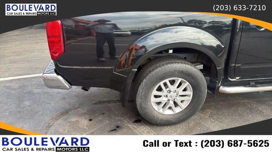 Used 2016 Nissan Frontier SV AWD/4WD image 11