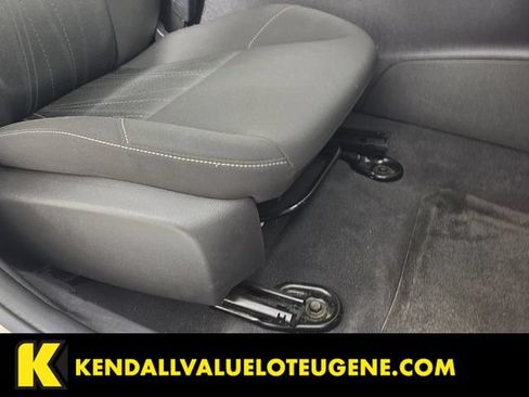 Used 2015 Ford Focus SE FWD image 28