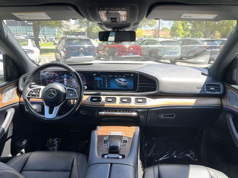 Used 2020 Mercedes-Benz GLS 450 4MATIC image 21