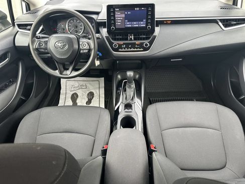 Used 2020 Toyota Corolla LE FWD image 27