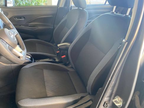 Used 2025 Nissan Versa SV FWD image 27