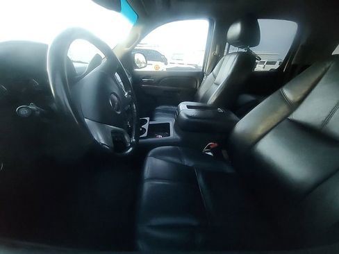 Used 2012 GMC Yukon XL SLT image 4