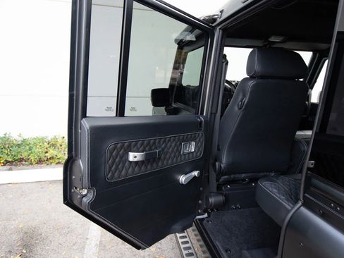 Used 1992 Land Rover Defender 110 image 29