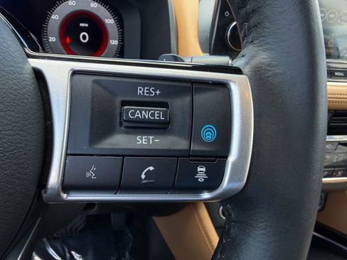 Certified 2022 Nissan Rogue Platinum w/ Head-Up Display Package AWD/4WD image 38