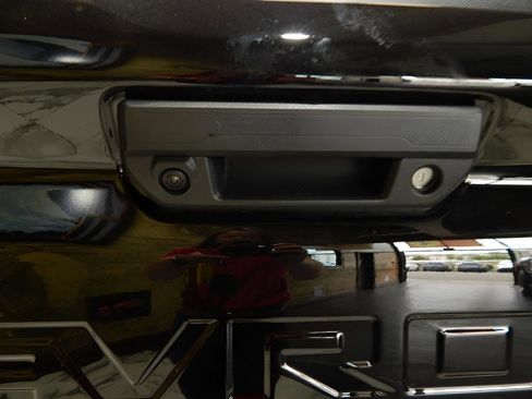 Used 2025 Chevrolet Colorado Trail Boss image 5