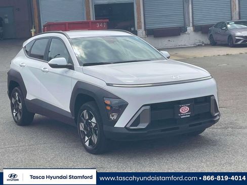 Used 2024 Hyundai Kona SEL AWD/4WD image 1