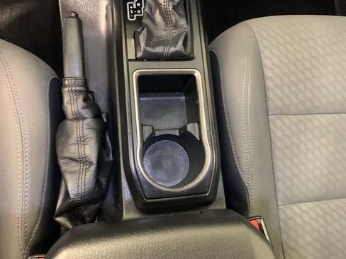 Used 2020 Toyota Tacoma SR image 24