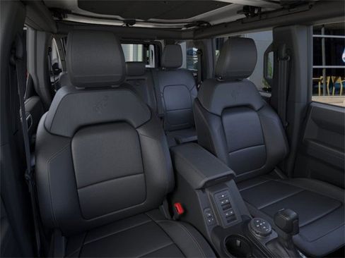 New 2025 Ford Bronco Badlands image 10