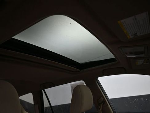 Used 2012 Toyota RAV4 4WD w/ Upgrade Value Pkg image 10