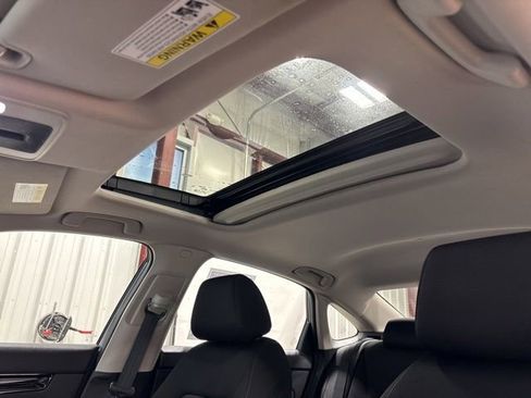Certified 2023 Honda Civic EX image 33