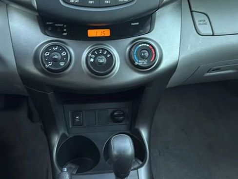 Used 2009 Toyota RAV4 4WD image 12