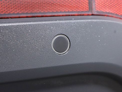 Used 2020 Volkswagen Atlas Cross Sport SEL image 41