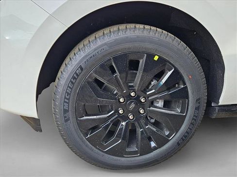 New 2025 Ford Expedition Platinum w/ Stealth Appearance Package image 9