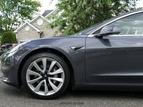 Used 2018 Tesla Model 3 Long Range AWD/4WD image 4