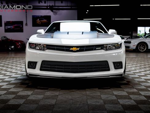 Used 2014 Chevrolet Camaro SS w/ SS Performance Package RWD image 28
