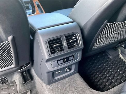 Used 2023 Audi Q5 2.0T Premium Plus w/ Premium Plus Package AWD/4WD image 25