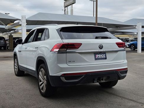 Used 2020 Volkswagen Atlas Cross Sport SE image 6