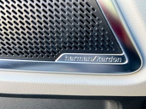 Used 2021 Kia Telluride SX w/ Towing Package AWD/4WD image 19