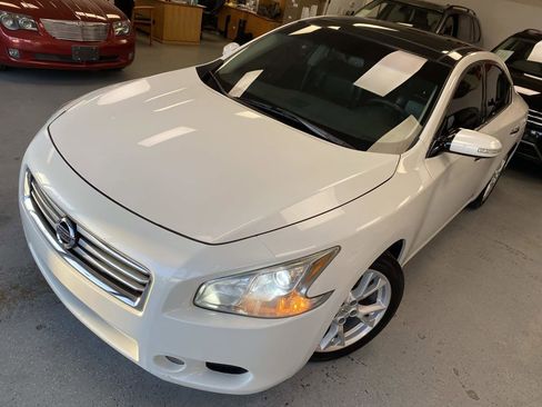 Used 2012 Nissan Maxima 3.5 SV w/ Premium Pkg image 11