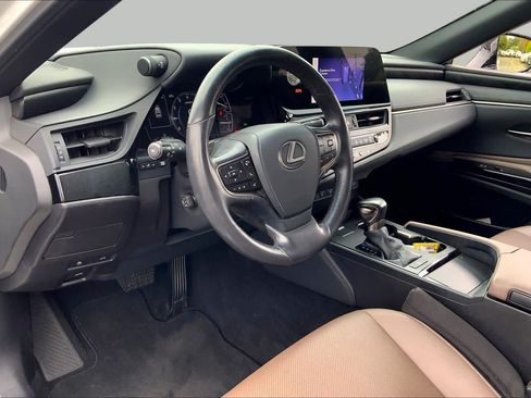 Used 2024 Lexus ES 350 w/ Premium Package FWD image 18