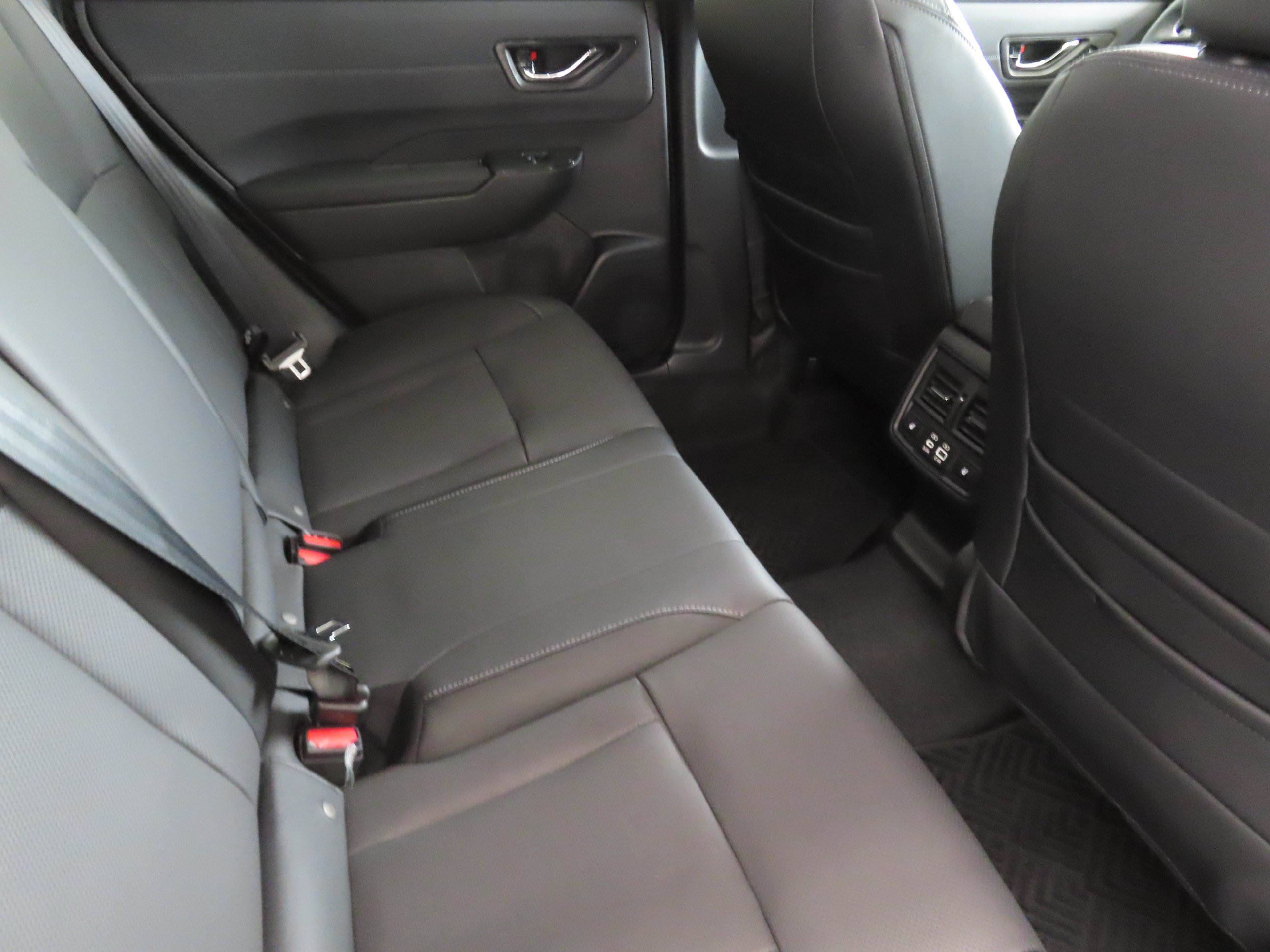 New 2026 Subaru Outback Touring XT AWD/4WD image 23