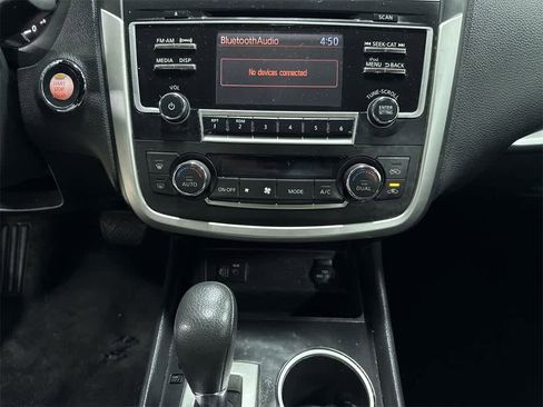 Used 2017 Nissan Altima 2.5 SV image 21