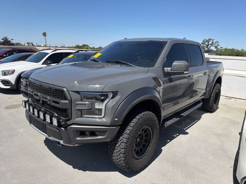 Used 2018 Ford F150 Raptor w/ Equipment Group 802A Luxury AWD/4WD image 1