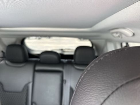 Used 2021 Jeep Compass Latitude w/ Sun and Sound Group FWD image 11