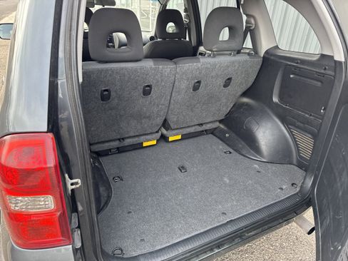 Used 2004 Toyota RAV4 Base image 4