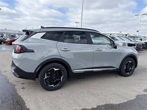 New 2026 Kia Sportage EX image 2