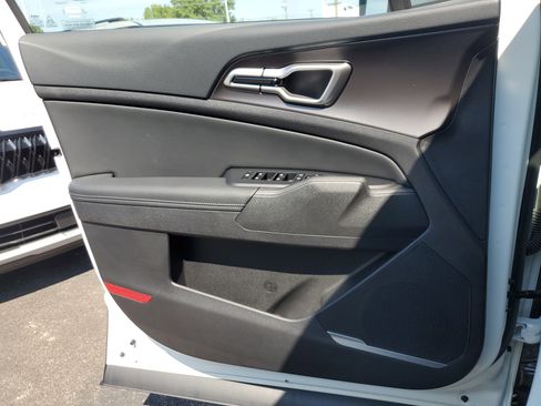 New 2026 Kia Sportage EX image 30