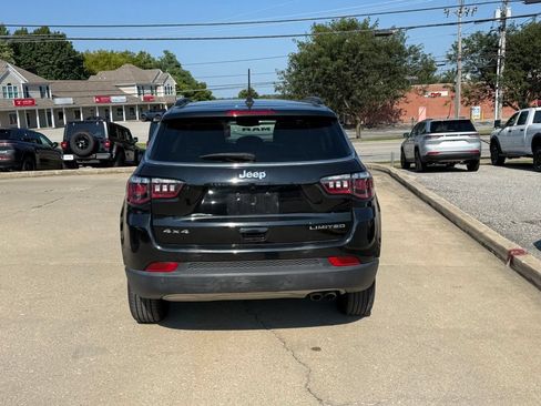 Used 2022 Jeep Compass Limited w/ Sun and Sound Group AWD/4WD image 7