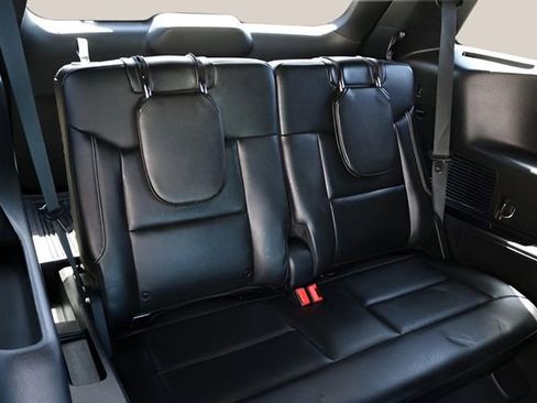 Used 2022 Ford Explorer ST w/ ST Street Pack image 19