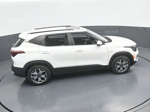 Used 2023 Kia Seltos EX image 56