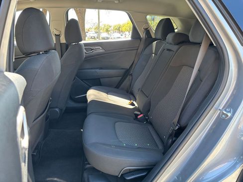 Used 2025 Kia Sportage LX image 21