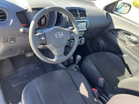 Used 2010 Scion xD image 11