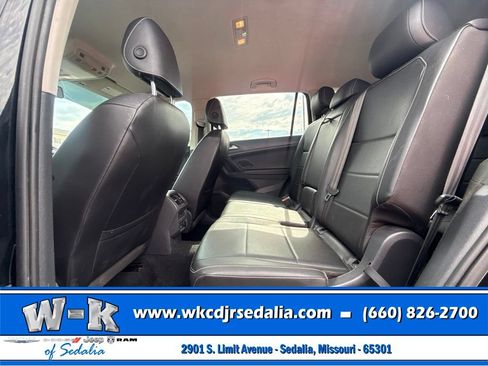 Used 2021 Volkswagen Tiguan SE FWD image 21