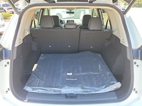 New 2026 Nissan Rogue Dark Armor FWD image 9