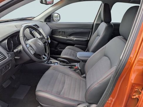Used 2025 Mitsubishi Outlander Sport SE AWD/4WD image 19
