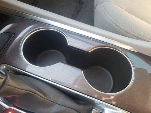 Used 2022 Chevrolet Malibu LT image 28