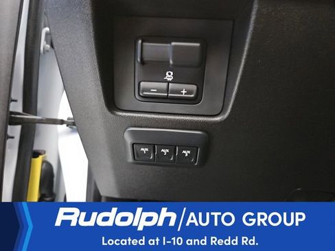 Used 2025 Chevrolet Colorado ZR2 w/ Off-Road Front Bumper Package AWD/4WD image 16
