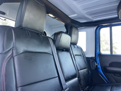 New 2026 Jeep Wrangler Unlimited Rubicon w/ Technology Group image 28