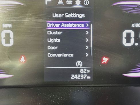 Used 2025 Kia Soul LX w/ LX Technology Package FWD image 19