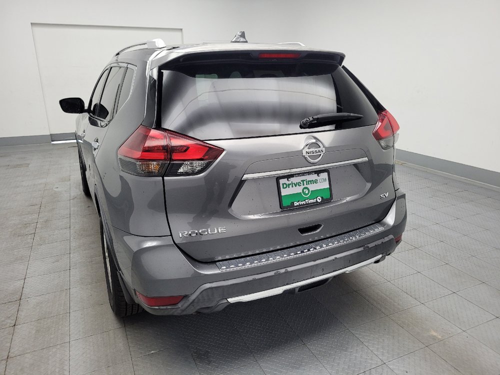 Used 2018 Nissan Rogue SV FWD image 6