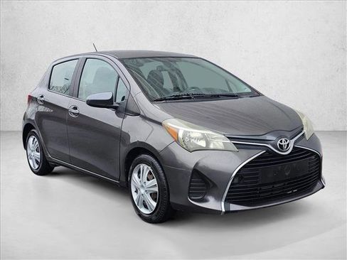 Used 2016 Toyota Yaris SE image 7