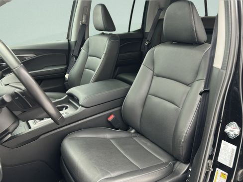Used 2025 Honda Ridgeline RTL image 16