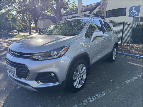 Used 2020 Chevrolet Trax Premier w/ LPO, Protection Package AWD/4WD image 1