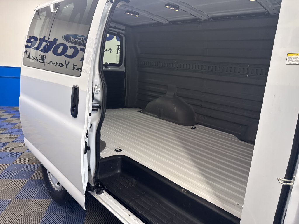 Used 2025 Chevrolet Express 2500 w/ Driver Convenience Package RWD image 29