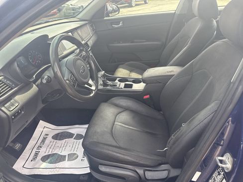 Used 2018 Kia Optima LX w/ 17" Alloy Wheels Package image 6